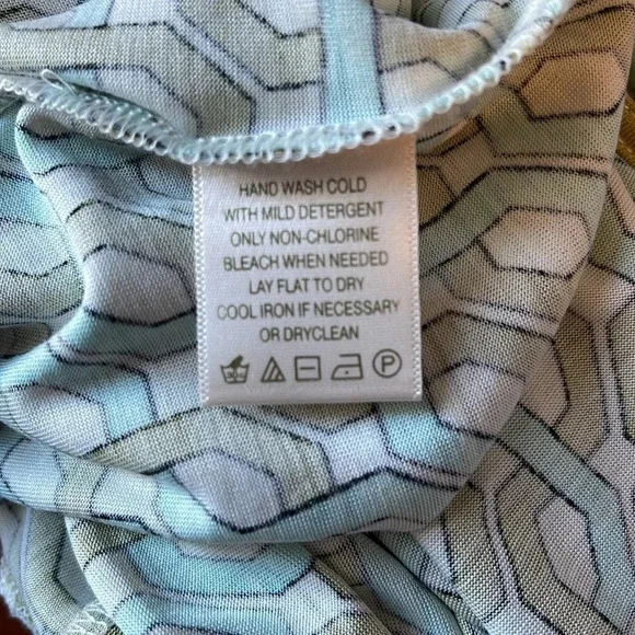 TOMMY BAHAMA Silk Surplice Chain Pattern Dress Ruched Sleeveless Summer 4-6 - Picture 9 of 11